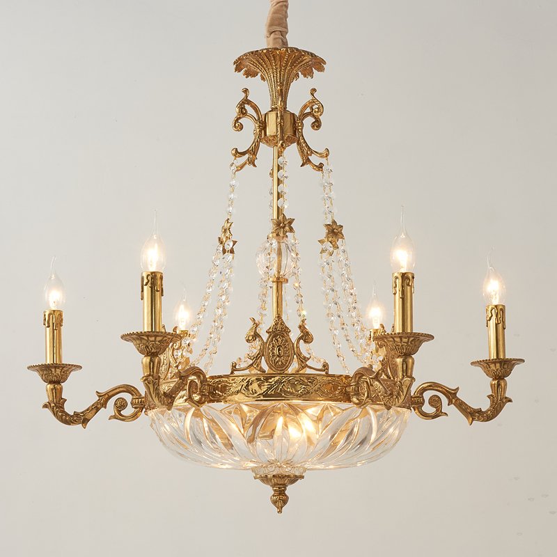 TRADITIONAL EUROPEAN BRASS CHANDELIER